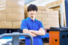 冷凍食品倉庫での入出庫・ピッキング作業◇フォークリフト（リーチ・ピッカーリフト） イメージ1