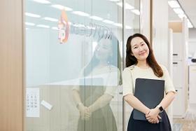 ＼Wワーク歓迎＊シフト柔軟対応／週３日～OK！EC事業でのコールセンター業務 イメージ1