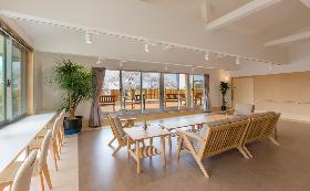 ☆駅近!!【希望ヶ丘駅徒歩6分】めちゃオシャレな有料老人ホームでの介護業務♪ イメージ1